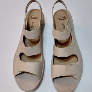 CLARKS  Women's Reedly Juno Nubuck Leather Wedge  Sandals Size 9M